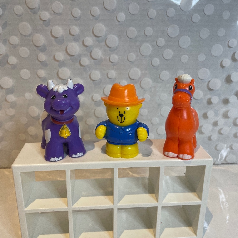 👀2/$20-Bruin Farm Tractor & trailer - replacement figures